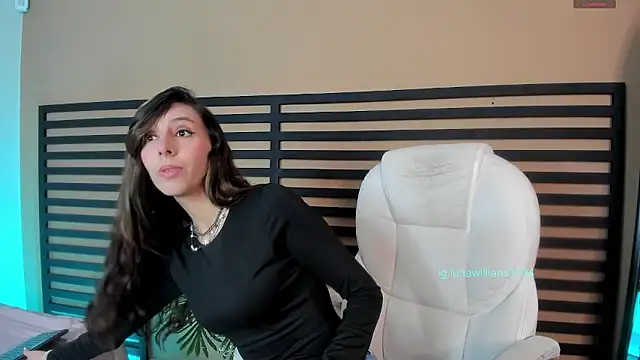 luna_willians élő XXX-chatje