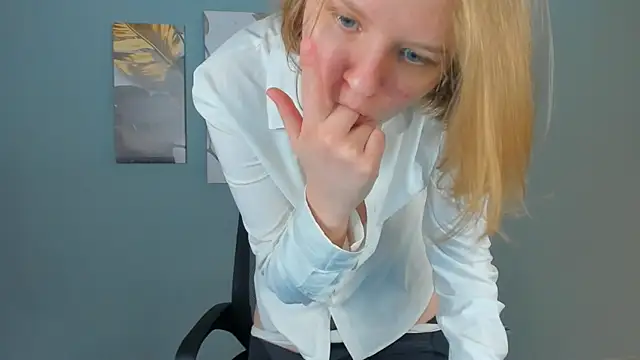 LilianSwall's Live XXX Chat