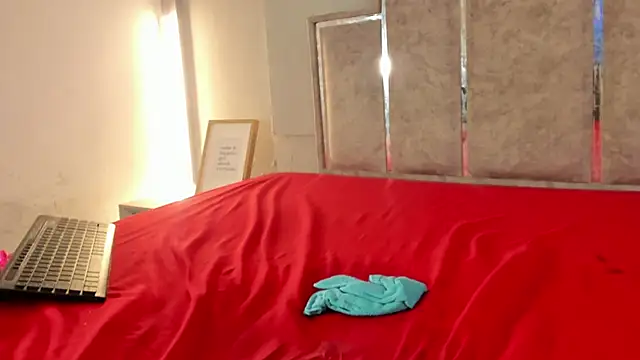 دردشة GabyyJones الجنسية المباشرة