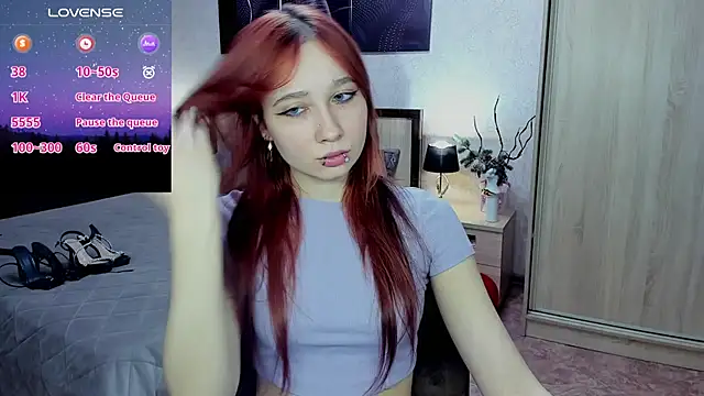 AdrianWild's Live XXX Chat