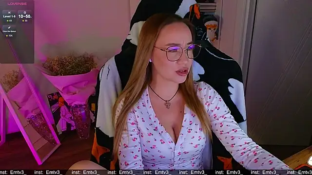 แชท XXX สดของ Emili1-