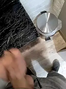 I-we_alwaYs_In_PubliC's Live XXX Chat