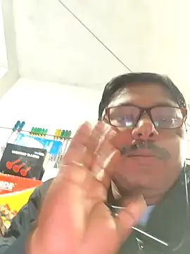 SrmotrsのライブXXXチャット