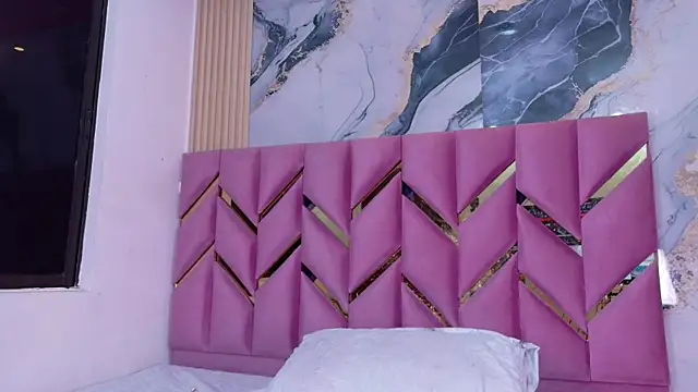 hotiergirlのライブXXXチャット