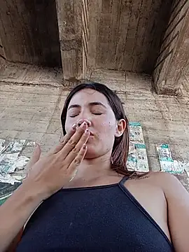 -Nicol Live XXX-chat