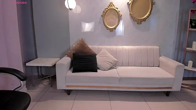 VeronicaBlue's Live XXX Chat