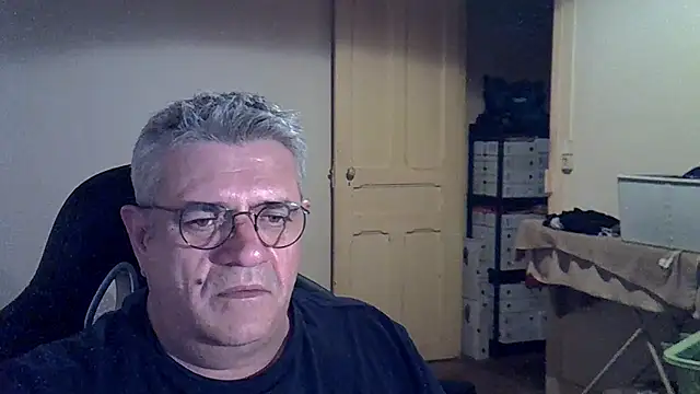 _hippo_'s Live XXX Chat