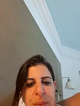 Alexis21821 Live XXX-chat