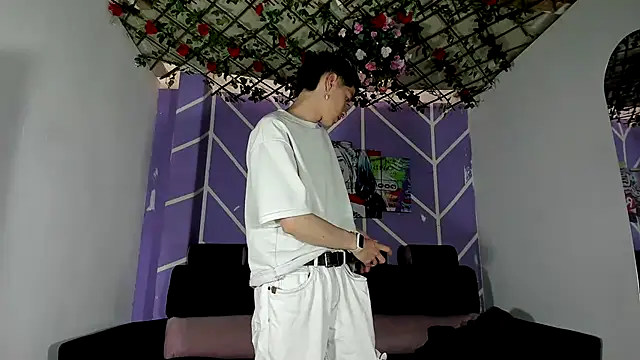 heyy_noah11's Live XXX Chat