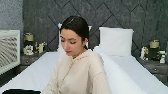 Gloria_Bendall's Live XXX Chat