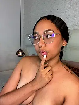 TatiWells Live XXX-Chat