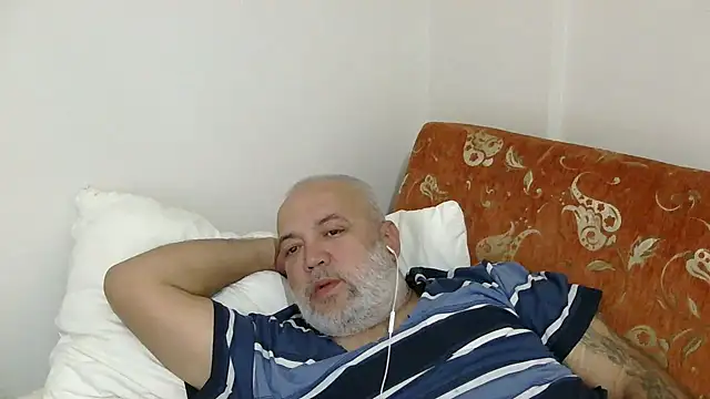 husoizmir Adlı Modelin Canlı XXX Sohbeti