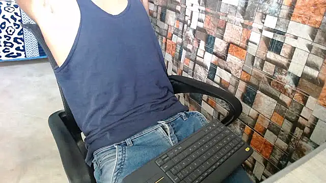 sexymen-----'s Live XXX Chat