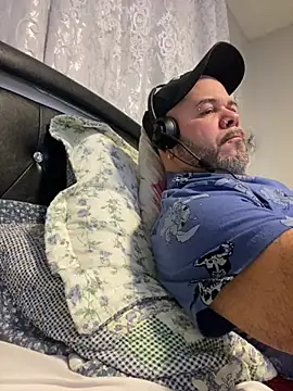 Cristian-Brayan's Live XXX Chat