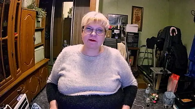 Онлайн чат XXX LOLA8888