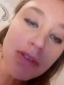 Saraporca30 Webcam show