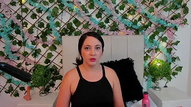 ScarletLevis Chat XXX live