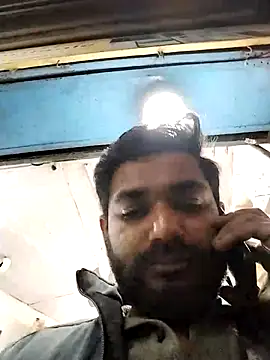 avi007p élő XXX-chatje