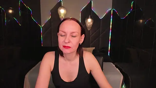 NikaGentleのライブXXXチャット