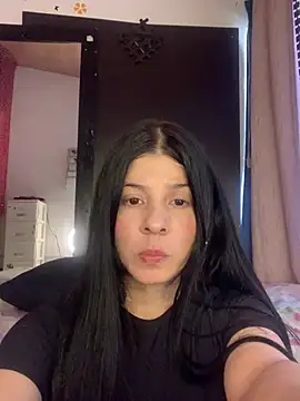 Chat +18 de Estefani_32 ao vivo