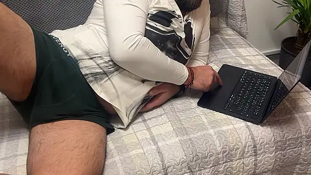 TARKAN1 Live XXX-Chat