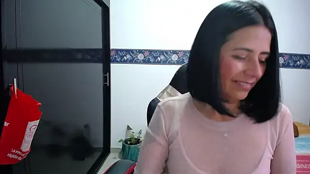 sharoon_cheerry Chat XXX live