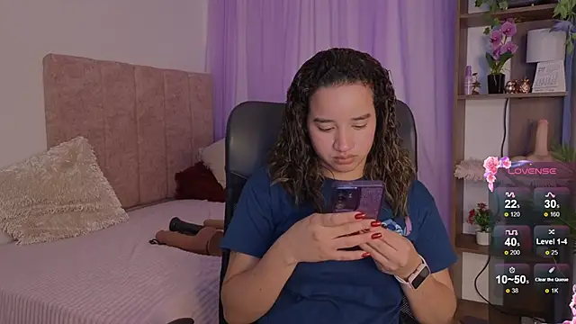 emilyrouxe's Live XXX Chat