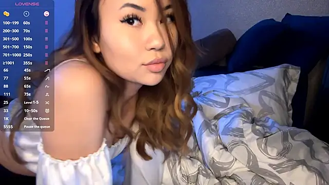 Ur_neighbor_Kira 在線直播表演