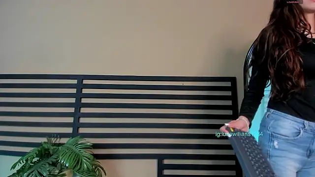 luna_willians' Live XXX Chat