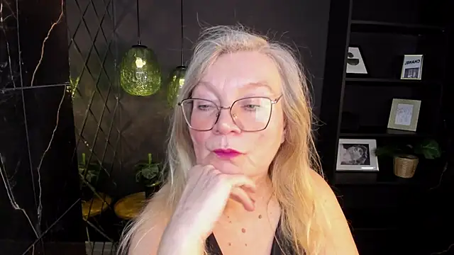 NataliMellow Live XXX-chat