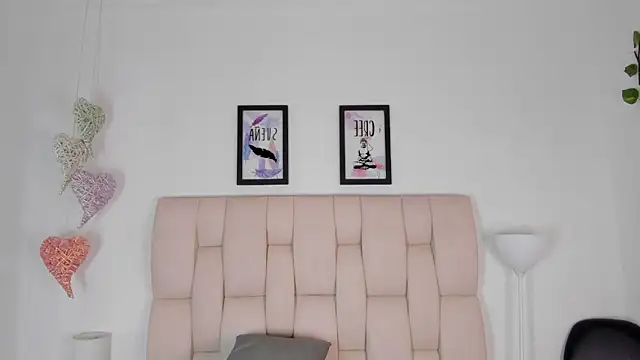 KristalFoxx élő XXX-chatje