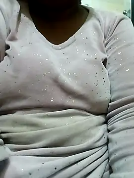 Desi_BiwiのライブXXXチャット