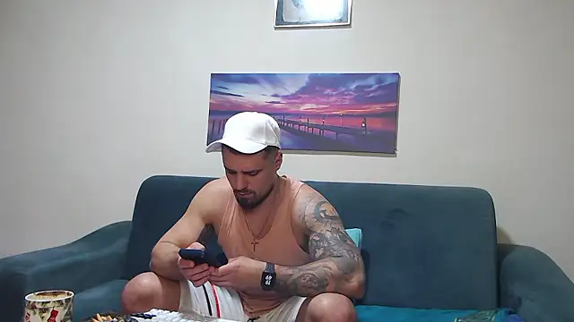 Tiberius_hunk Live XXX-Chat