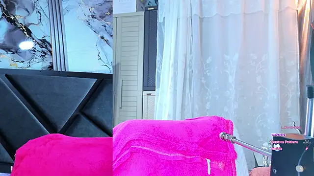 NathaxaLeans' Live XXX Chat