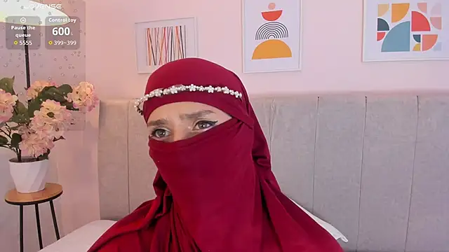 rawiya's Live XXX Chat