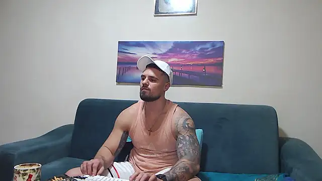 Chat XXX ao vivo de Tiberius_hunk