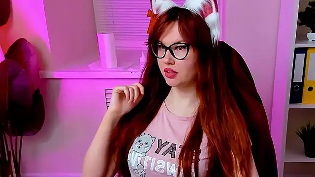 CarolGiggly's Live XXX Chat