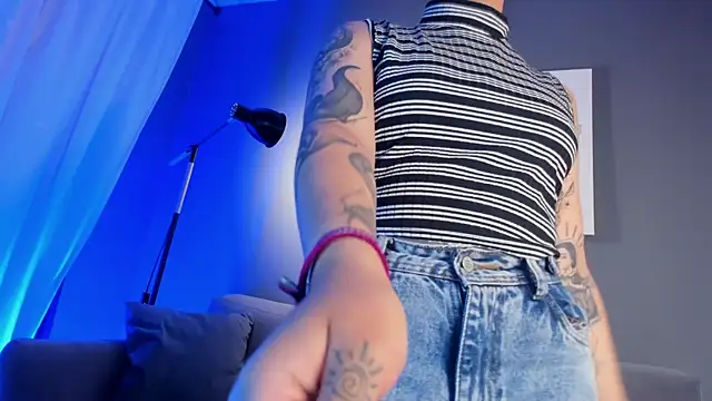 flower_smith_ Live XXX Chat