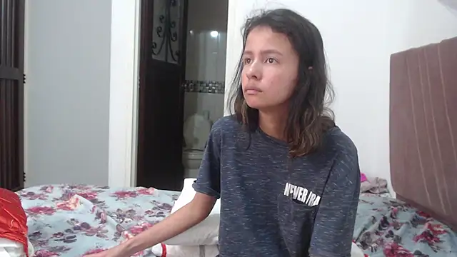 nathaly_jones_'s Webcam Show