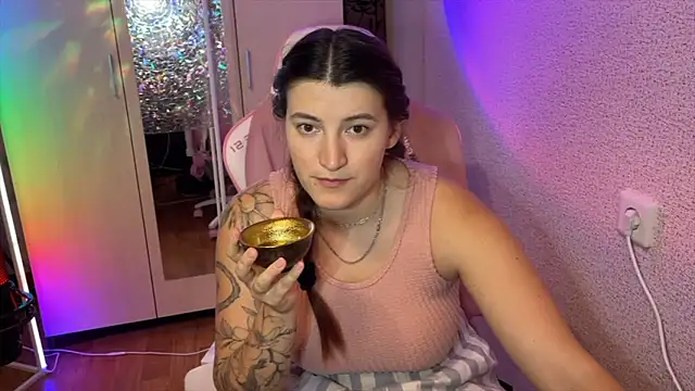 Katrin__kissn Live XXX chat