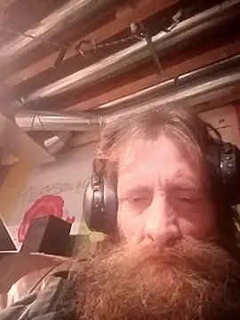 SirJonBradley: онлайн-секс-чат