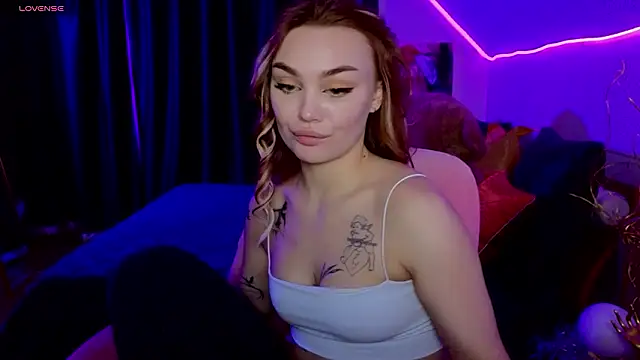 KitsyMoore's Live XXX Chat