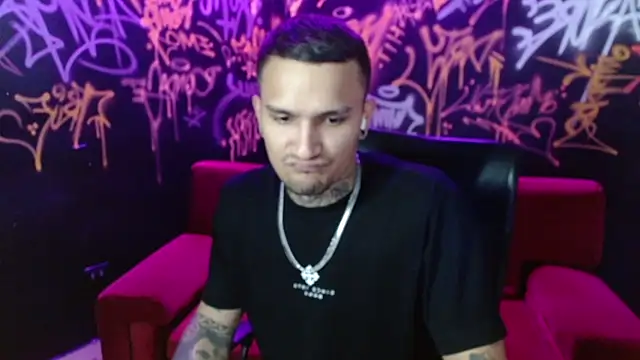 DarkBenito 即時 XXX 聊天