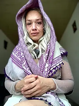 MAGDALAKOVANOVA's Live XXX Chat