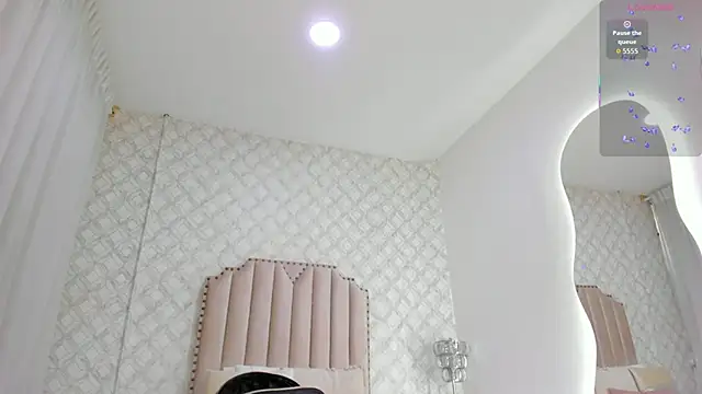 Pia_Johnson_'s Live XXX Chat