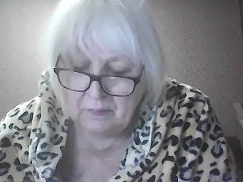 Alexia64231's Webcam Show