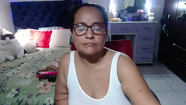 pervert_mommy_ Chat XXX in diretta