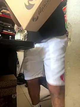 Онлайн чат XXX sebastiann0_