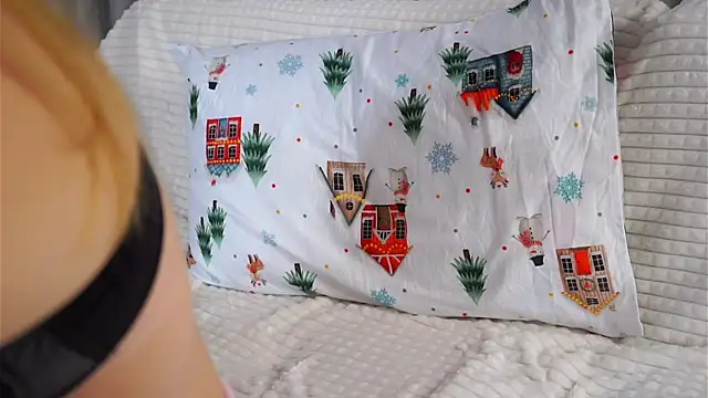 Онлайн чат XXX SunnivaCovil