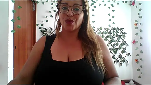 RossanaLionheart's Live XXX Chat